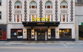 Acme Hotel Chicago, Outset Collection By Hilton